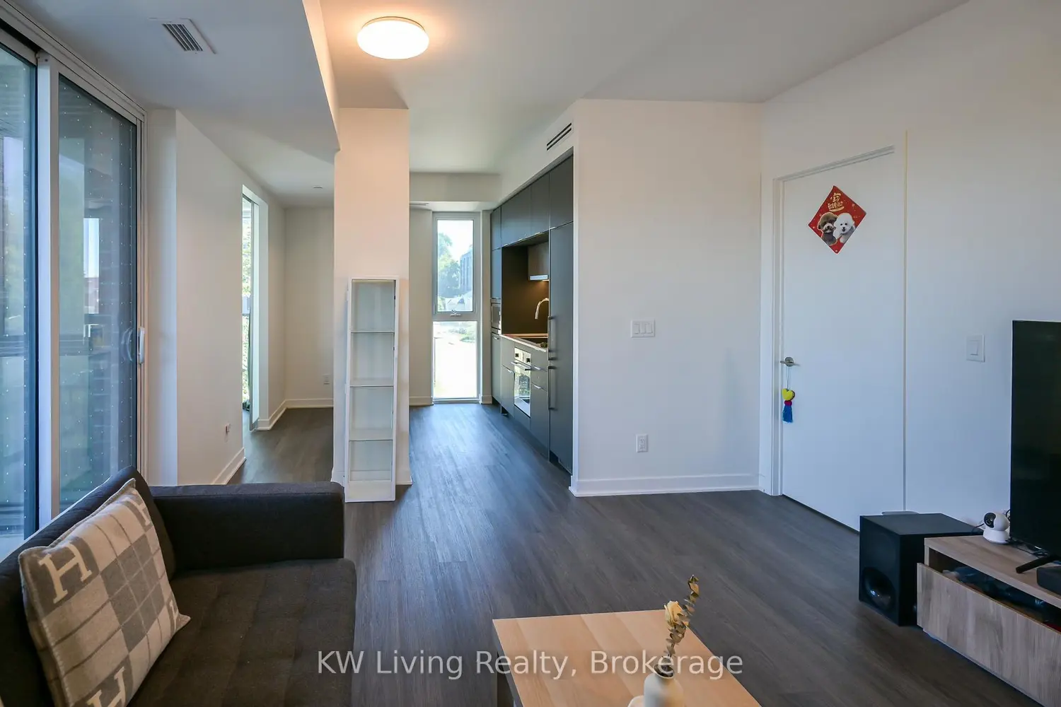 Additional image 7 of 185 Alberta Avenue 303