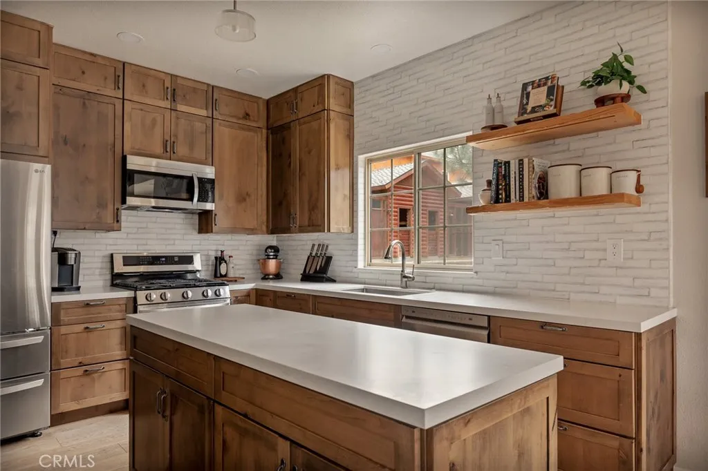 Additional image 40 of 32425 Snowshoe Ln, Running Springs, CA 92382