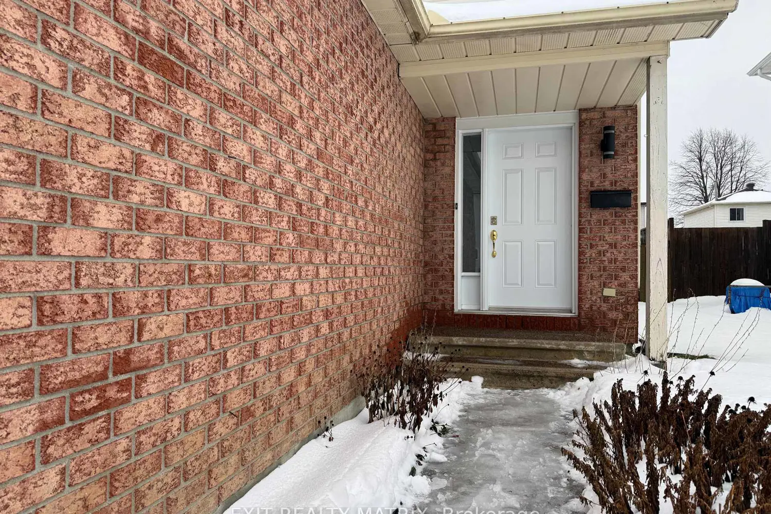 712 Mathieu Way photo 3
