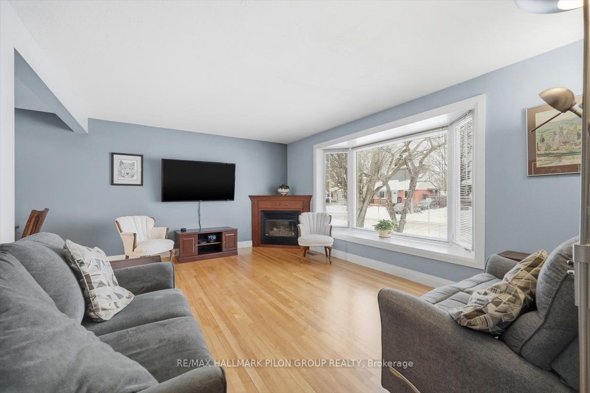 Additional image 4 of 962 Weston Drive, Ottawa, ON, K1G 1X2