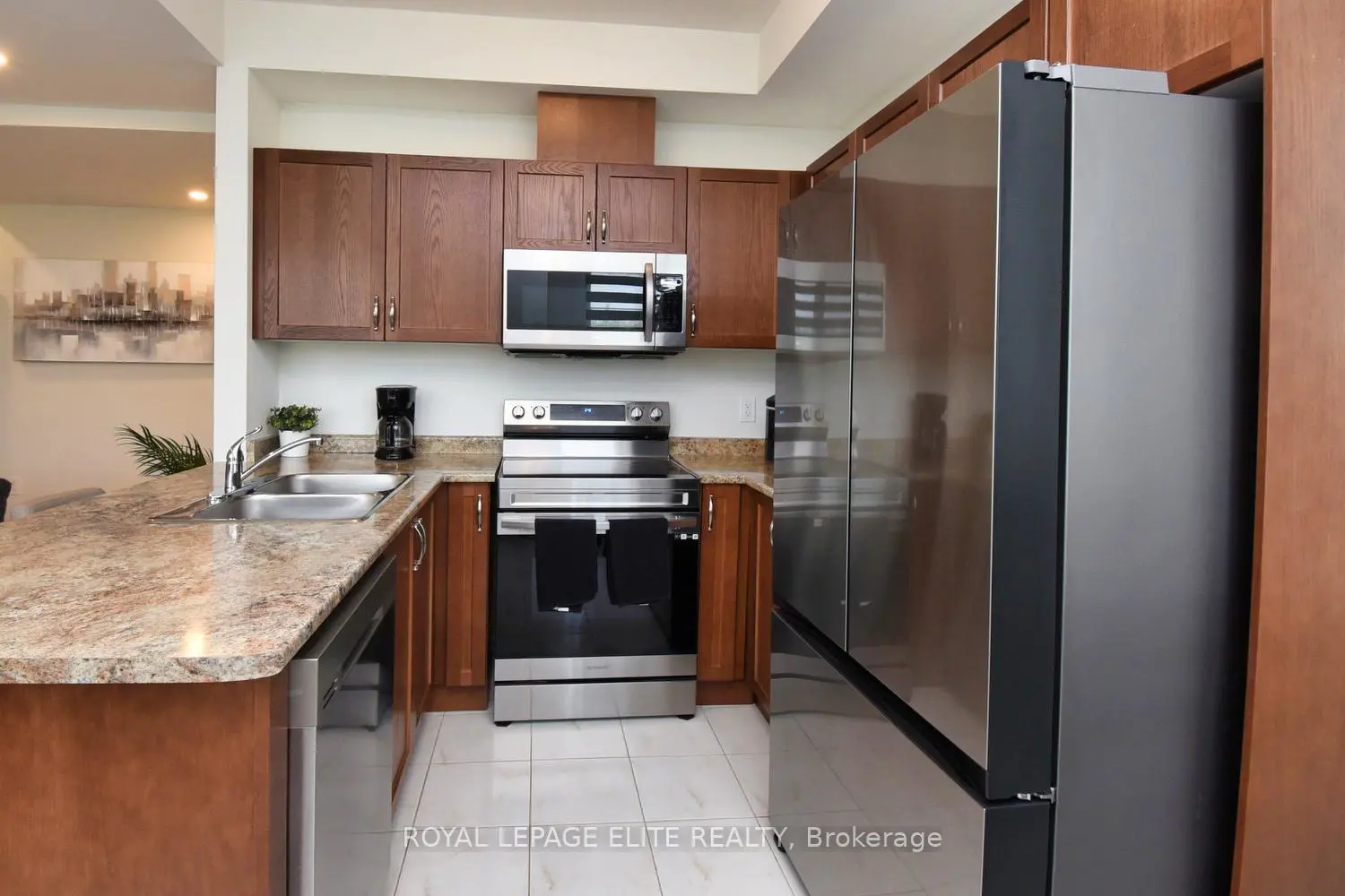 Additional image 7 of 383 Dundas Street 69