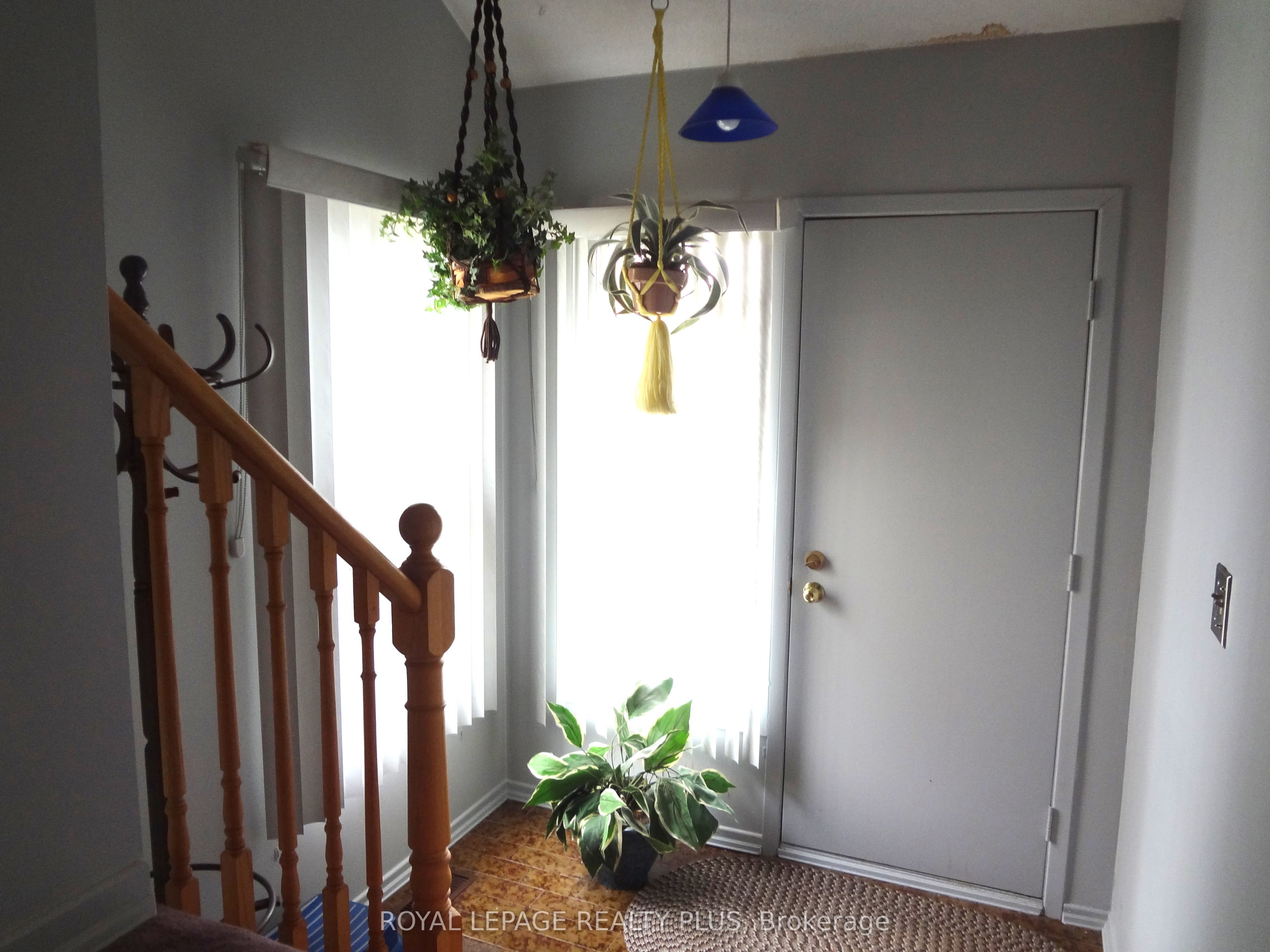 Additional image 2 of 4170 Treetop Crescent, Mississauga, ON, L5L 2L9