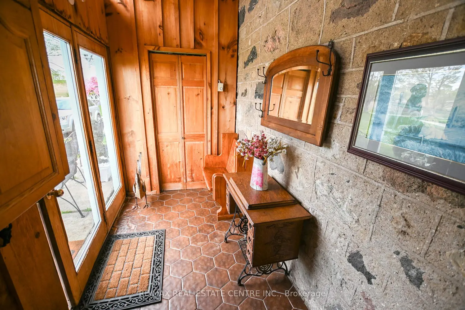 Additional image 10 of 5192 Third Line