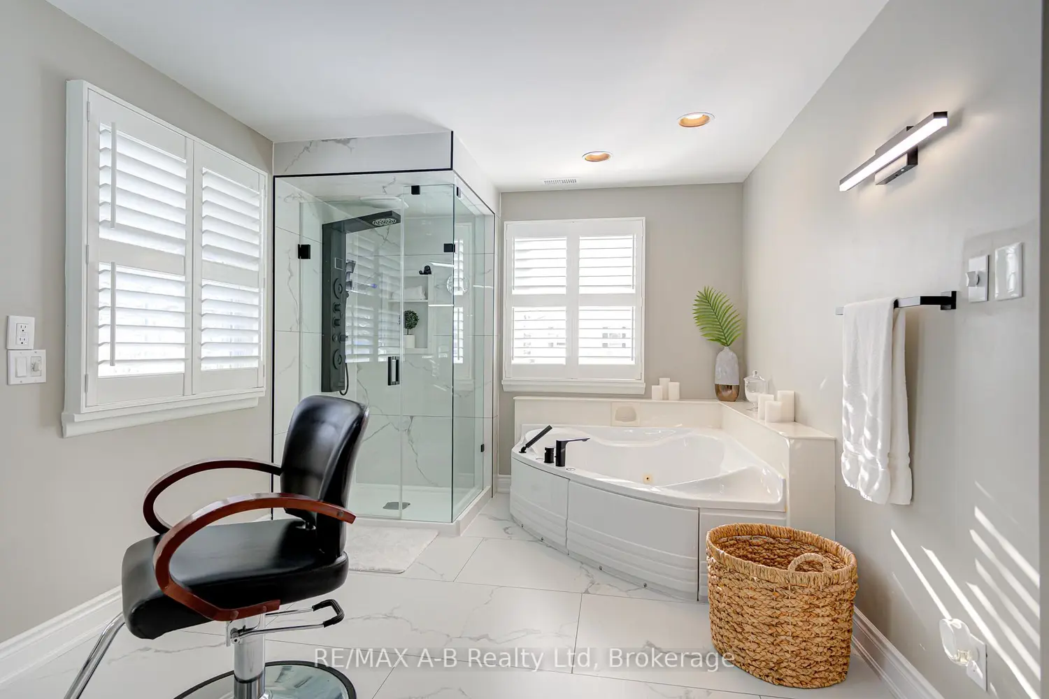 Additional image 11 of 248 Huntingdon Avenue