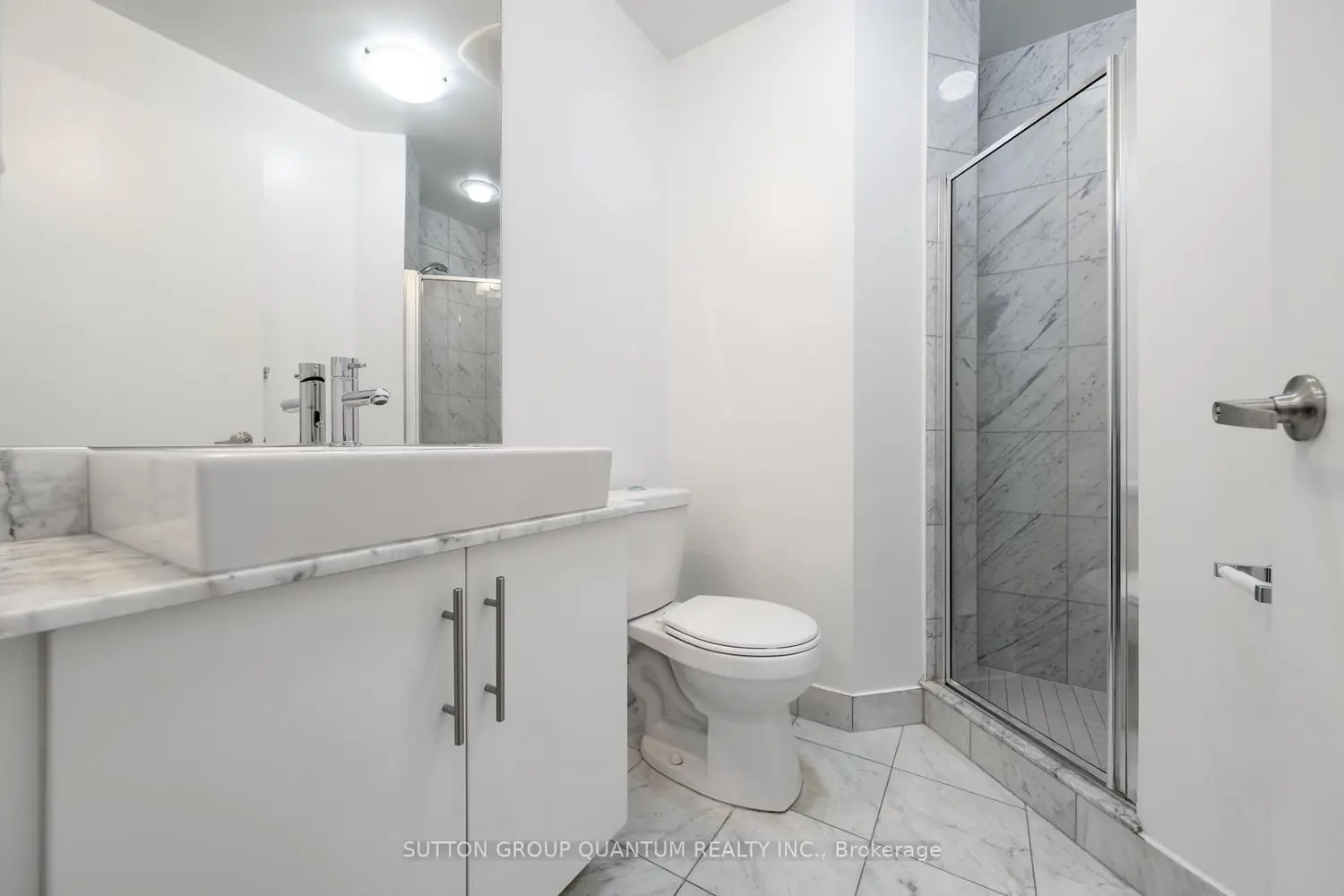 Additional image 11 of 65 Bremner Boulevard 3805