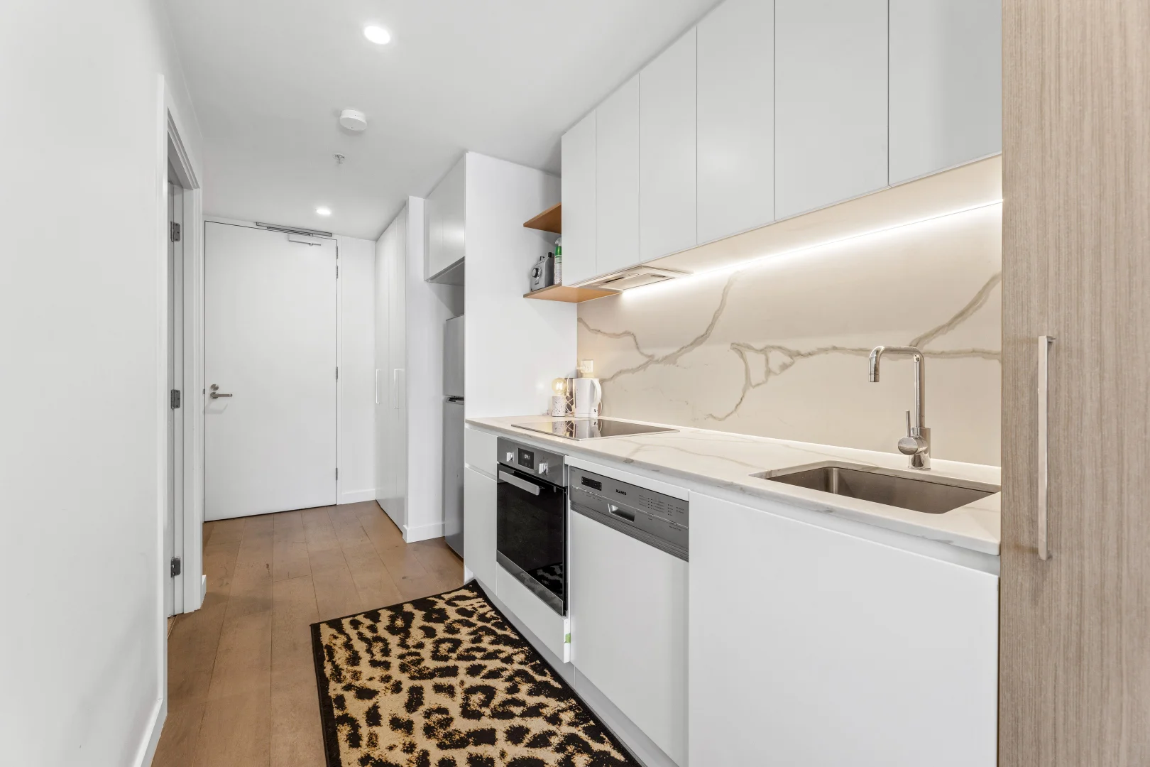 Additional image 6 of 905/1060 Dandenong Road, Carnegie VIC 3163