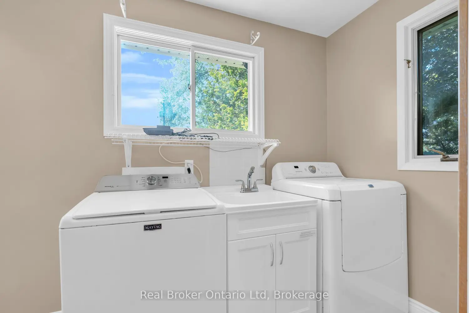 Additional image 8 of 4502 Wellington Road 35 Road