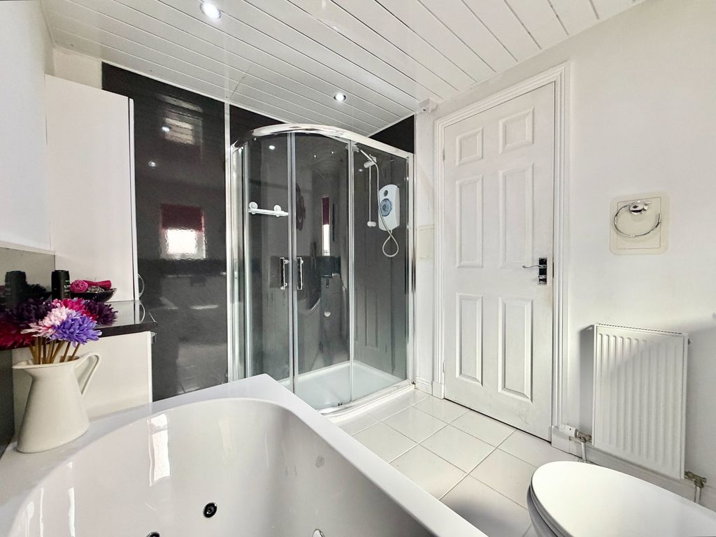 Additional image 19 of 3 bed flat for saleNewhouse Road, Grangemouth FK3