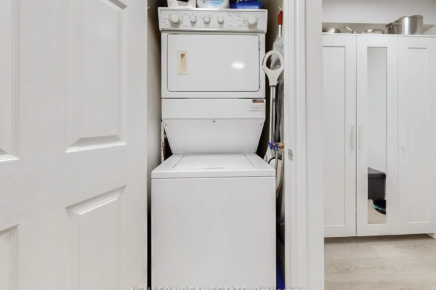 Additional image 11 of 3888 Duke Of York Boulevard 923