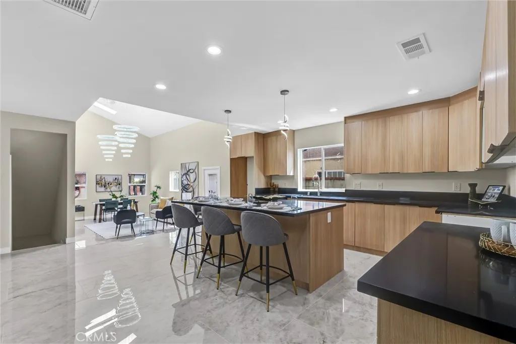 Additional image 13 of 1632 W 221st St, Torrance, CA 90501