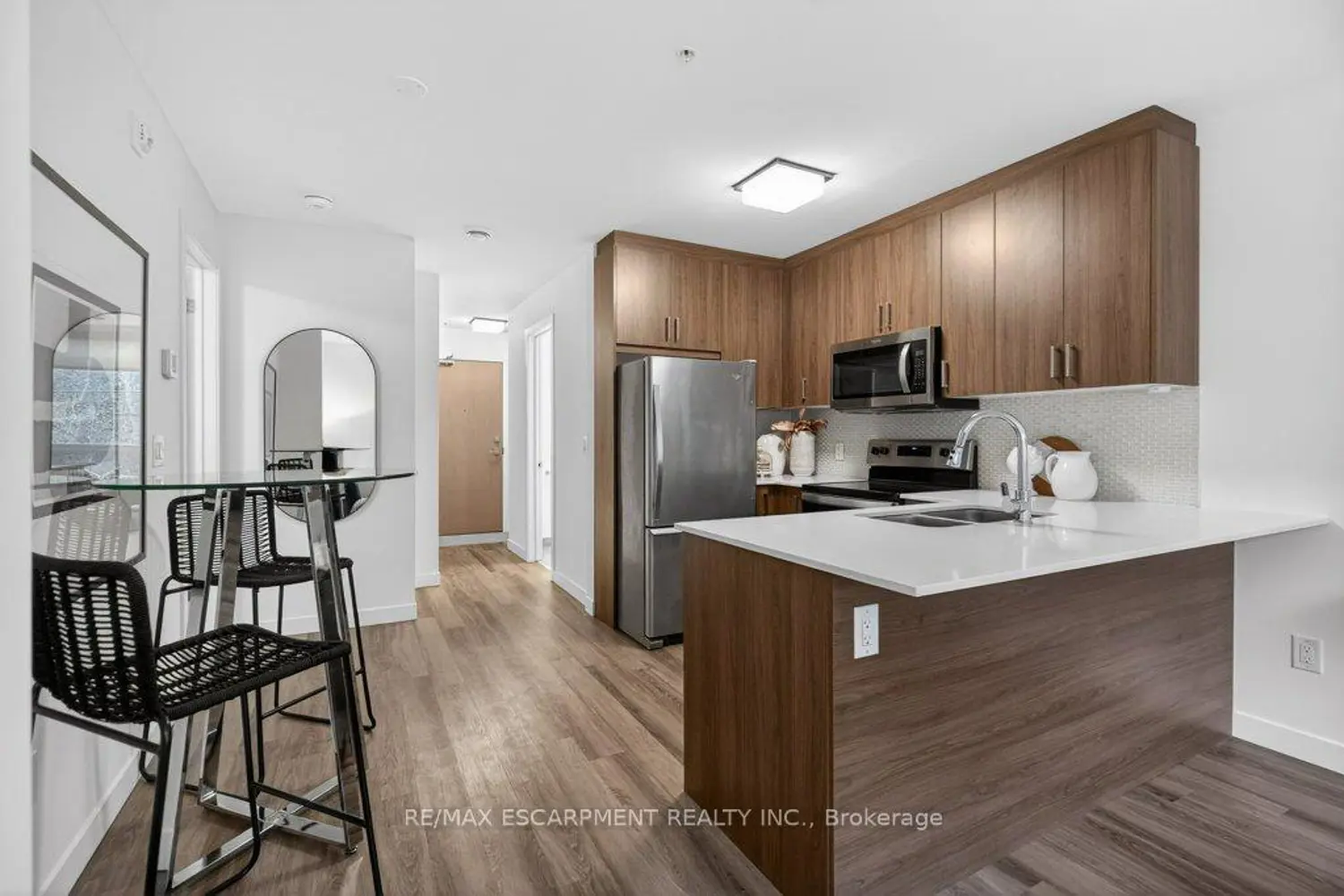 Additional image 6 of 479 Charlton Avenue 209