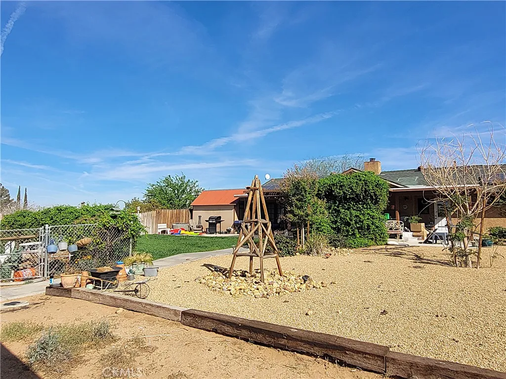 Additional image 29 of 23677 Cahuilla Rd, Apple Valley, CA 92307