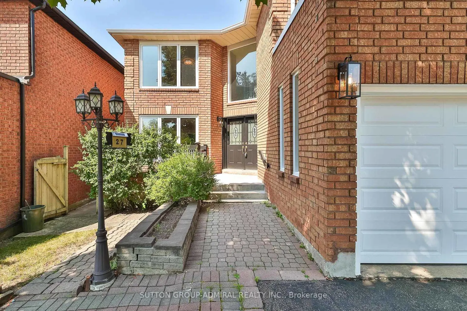27 Green Acres Road photo 2