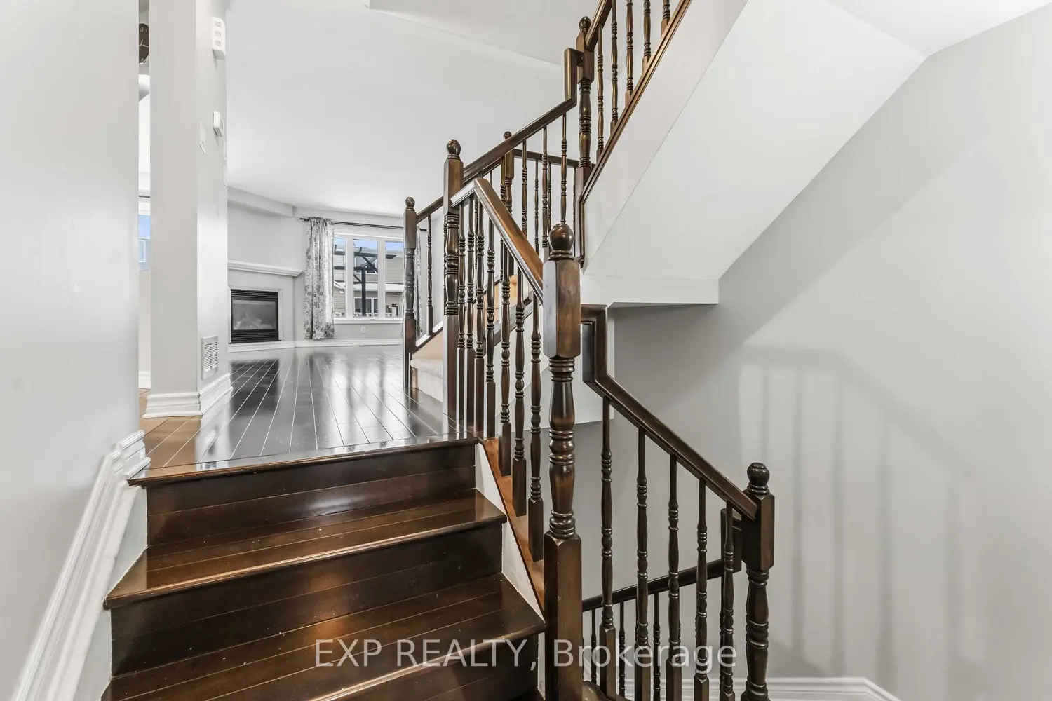 214 Montmorency Way photo 5