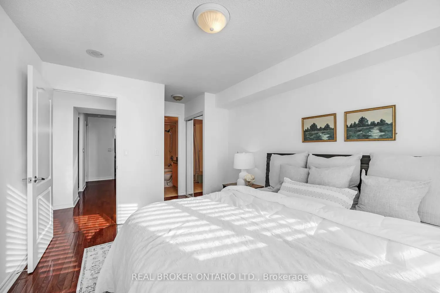 Additional image 14 of 1 Elm Drive 1005