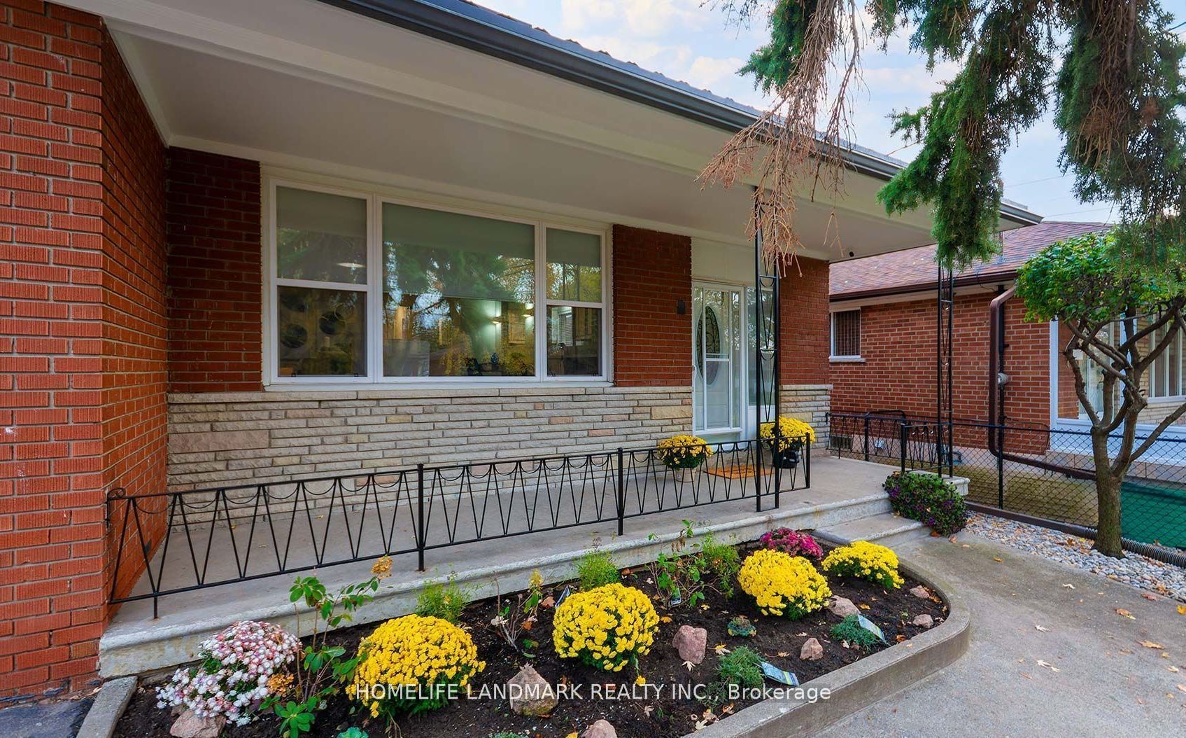 Additional image 5 of 204 Derrydown Road, Toronto, ON, M3J 1S1