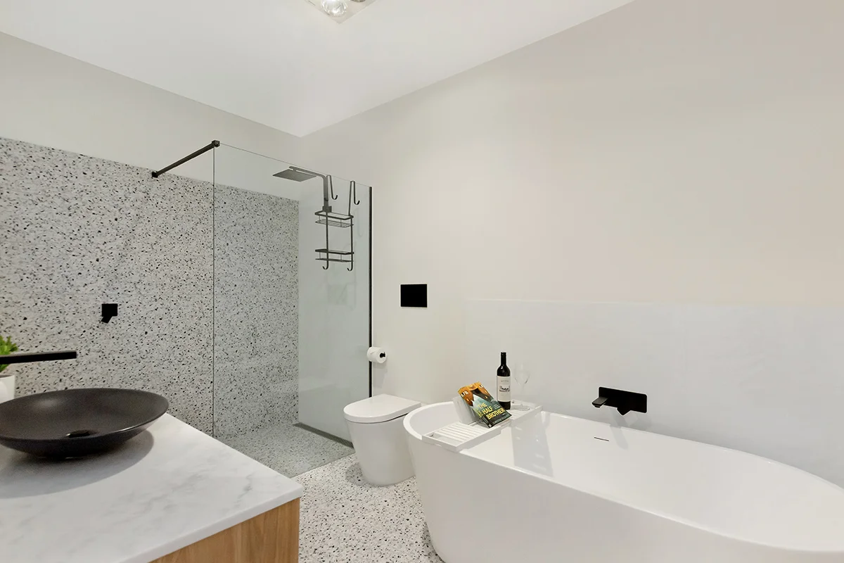 Additional image 14 of 2/347 Hanlon Parade, Portland VIC 3305