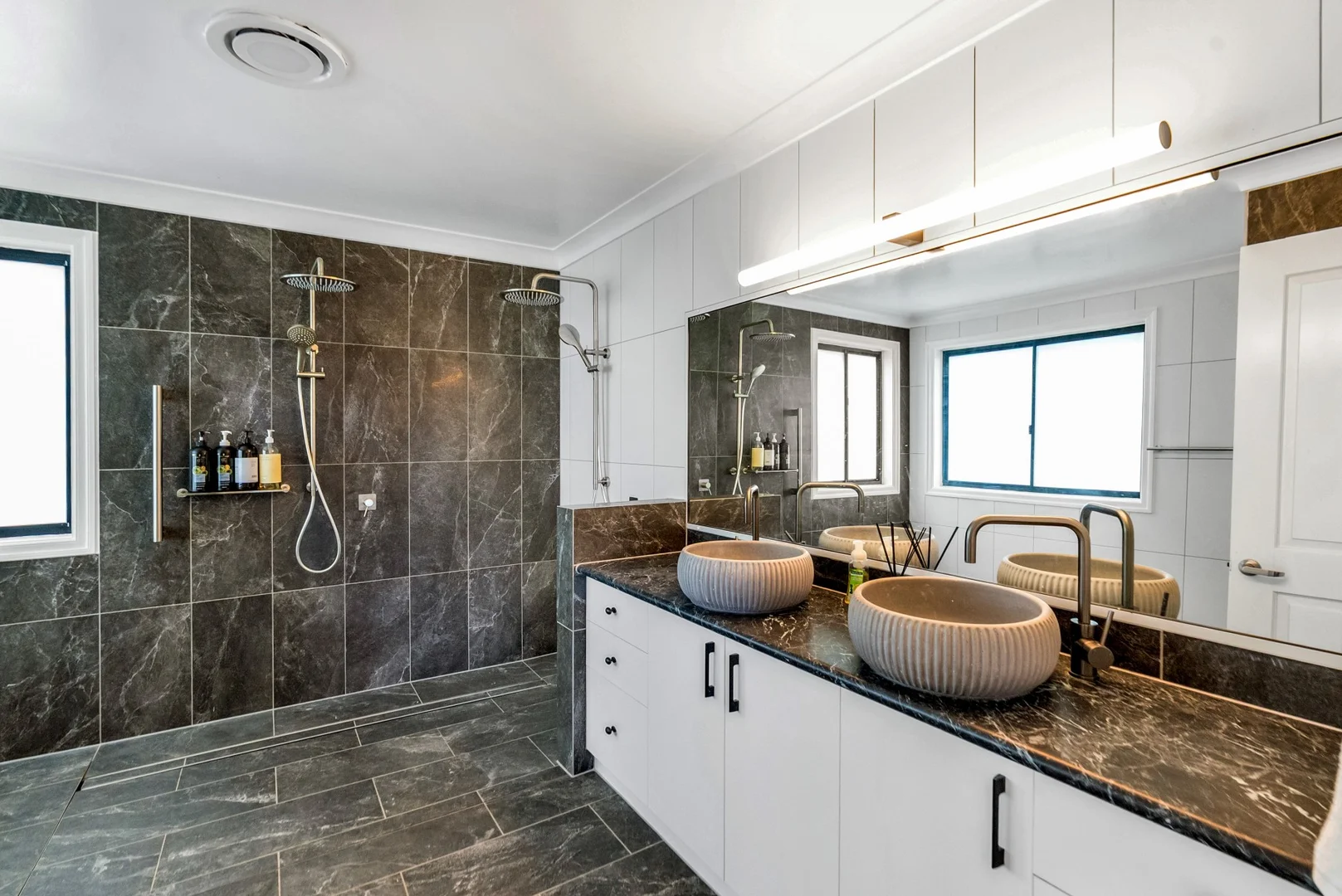 Additional image 7 of 20 Elizabeth Street, Flying Fish Point QLD 4860