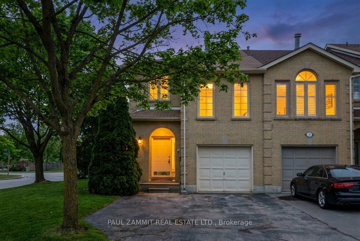 1 Wetherby Circle, Markham, ON, L3T 7R8