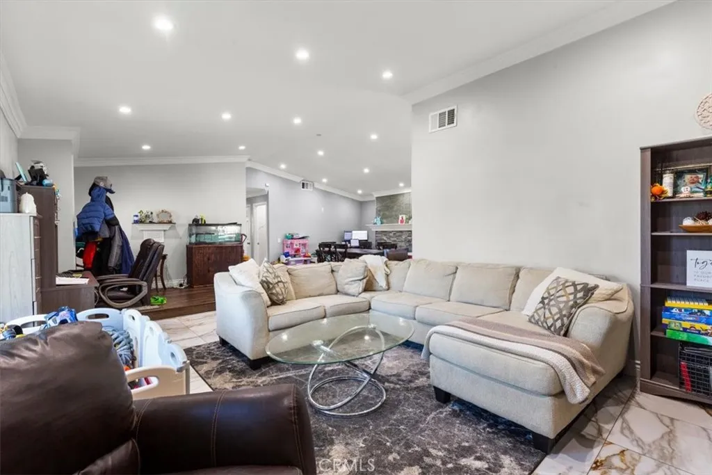 Additional image 66 of 661 Woodhill St, Rialto, CA 92376