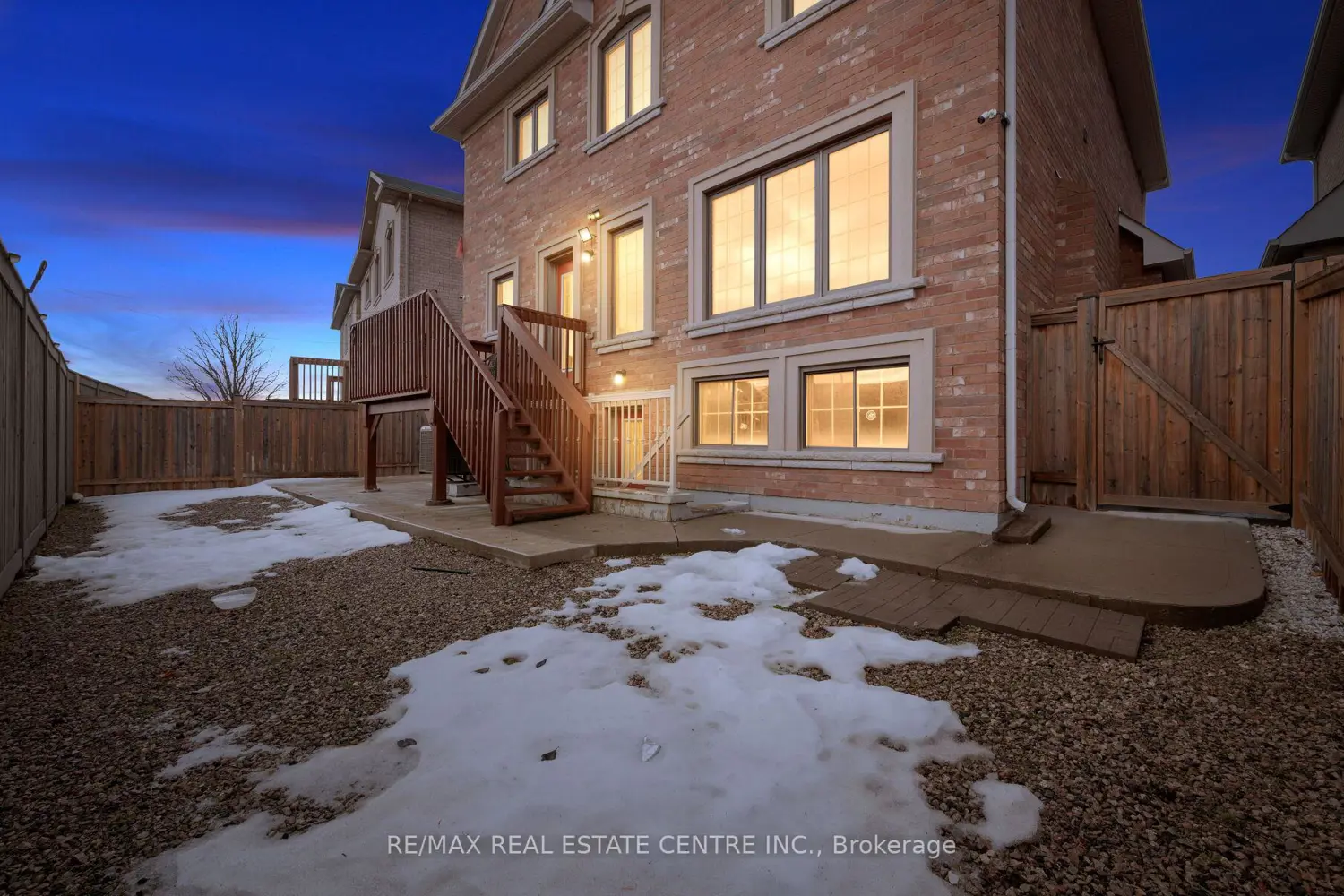 Additional image 20 of 44 Hammerhead Road