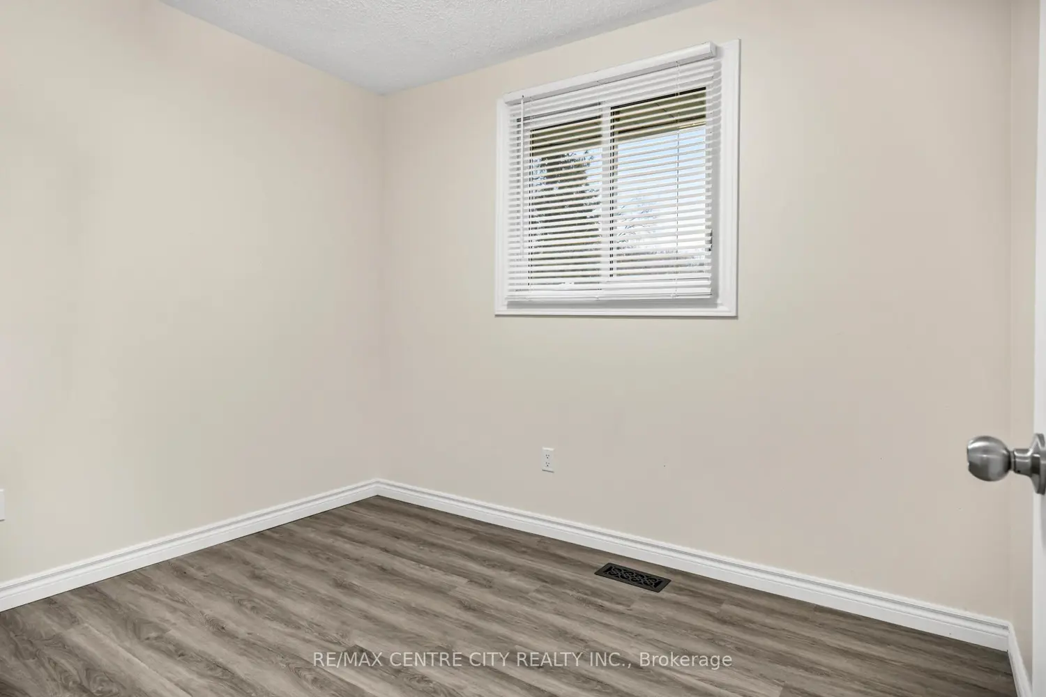 Additional image 14 of 42606 Johnathon Street