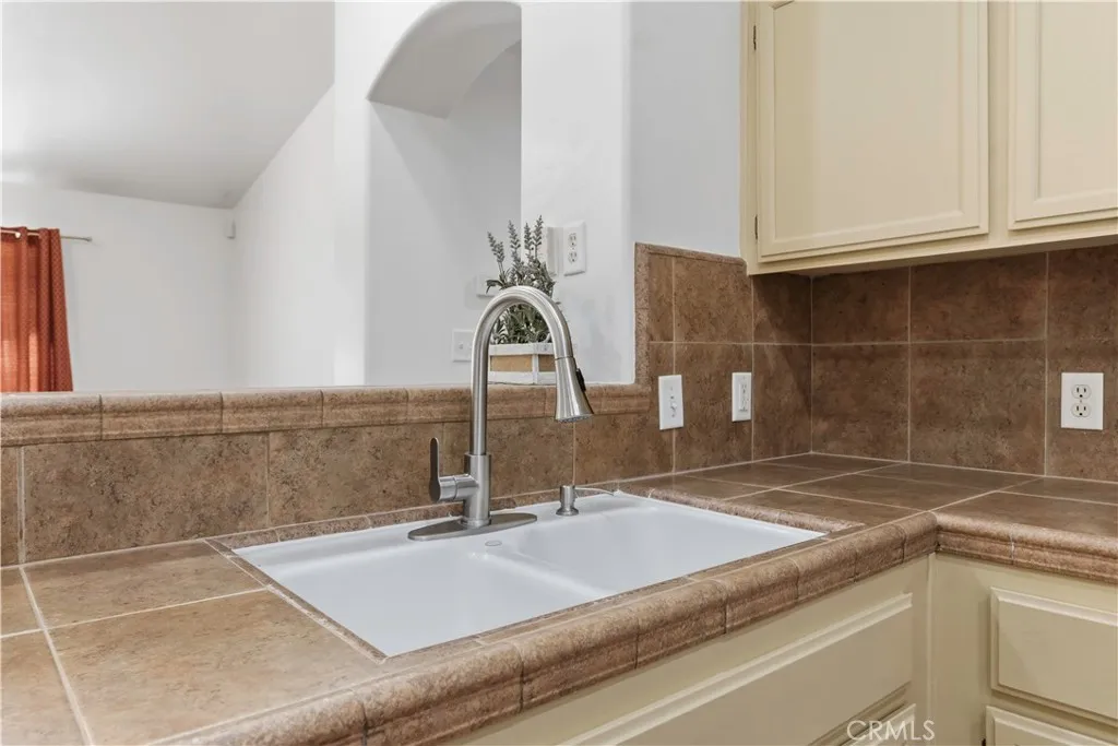 Additional image 52 of 8201 Capitan Dr, Bakersfield, CA 93313