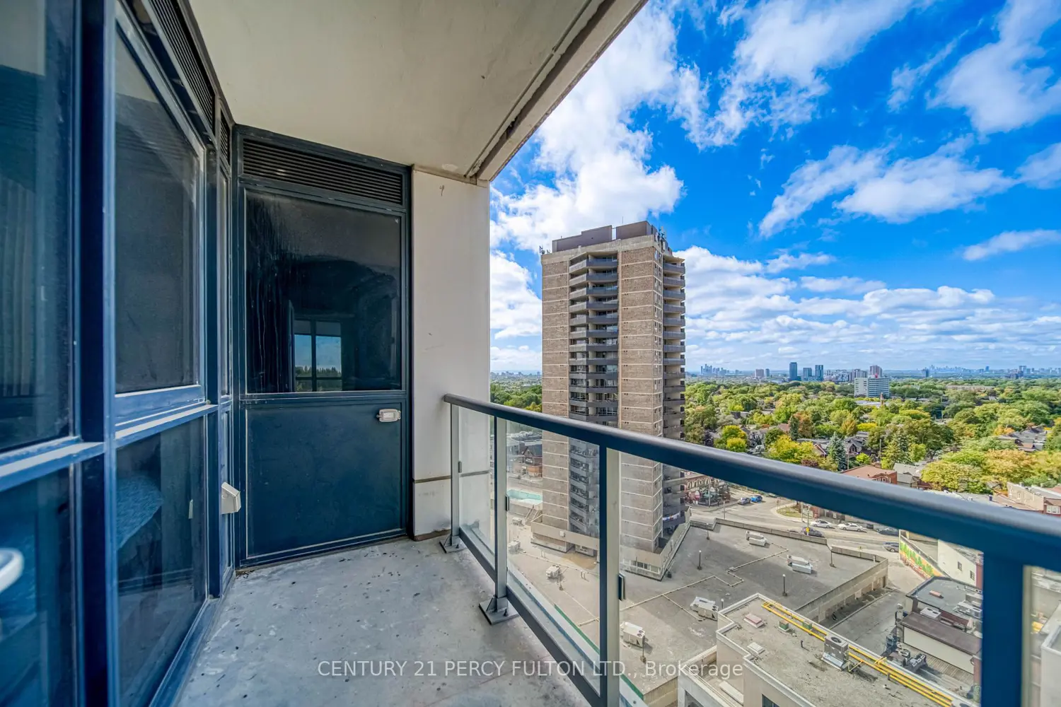 Additional image 18 of 501 St Clair Avenue 1211