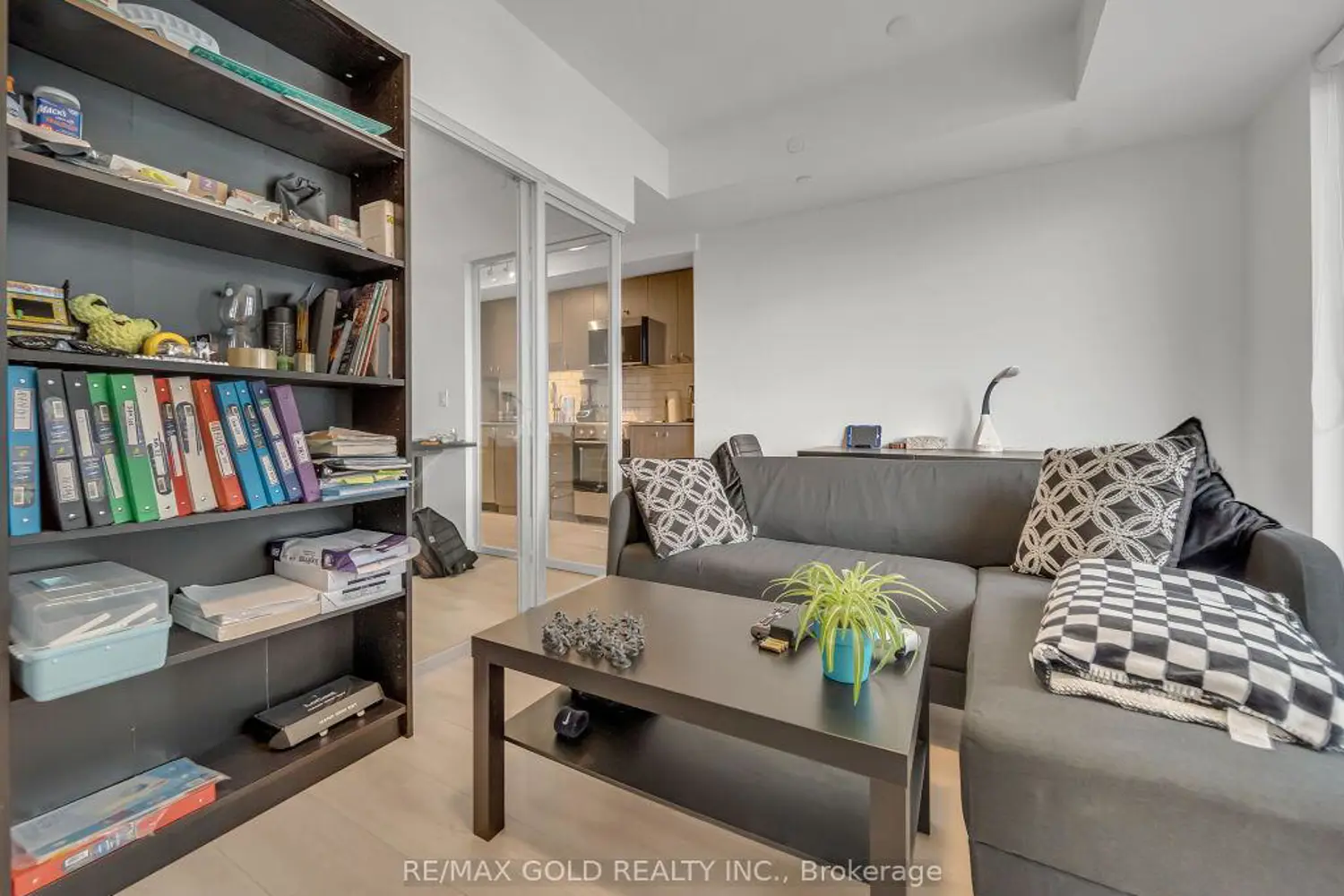 Additional image 16 of 5 Wellington Street 1405