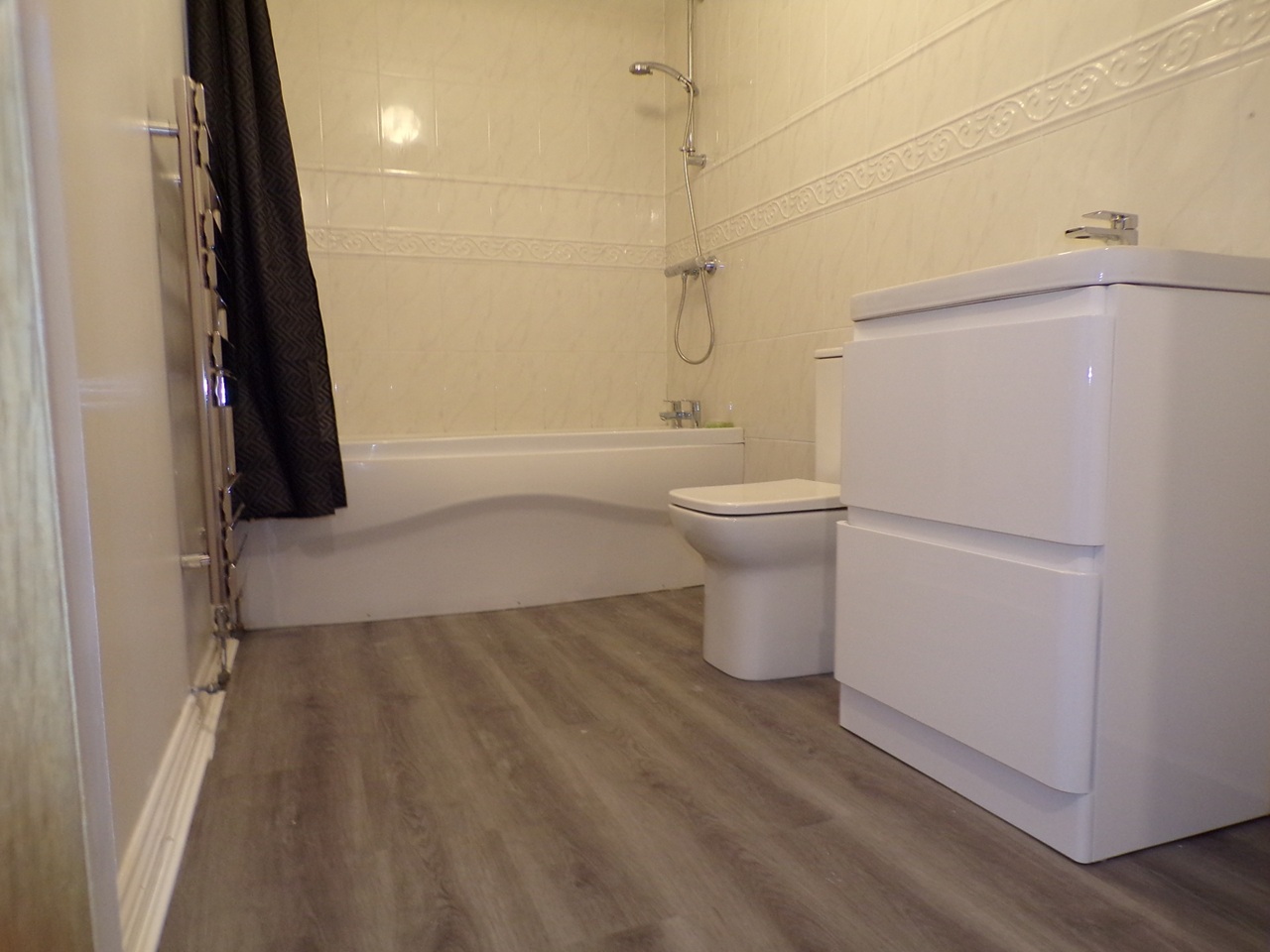 Additional image 11 of 3 Bed Flat, Far Headingley / Weetwood, LS16, N1 7GU