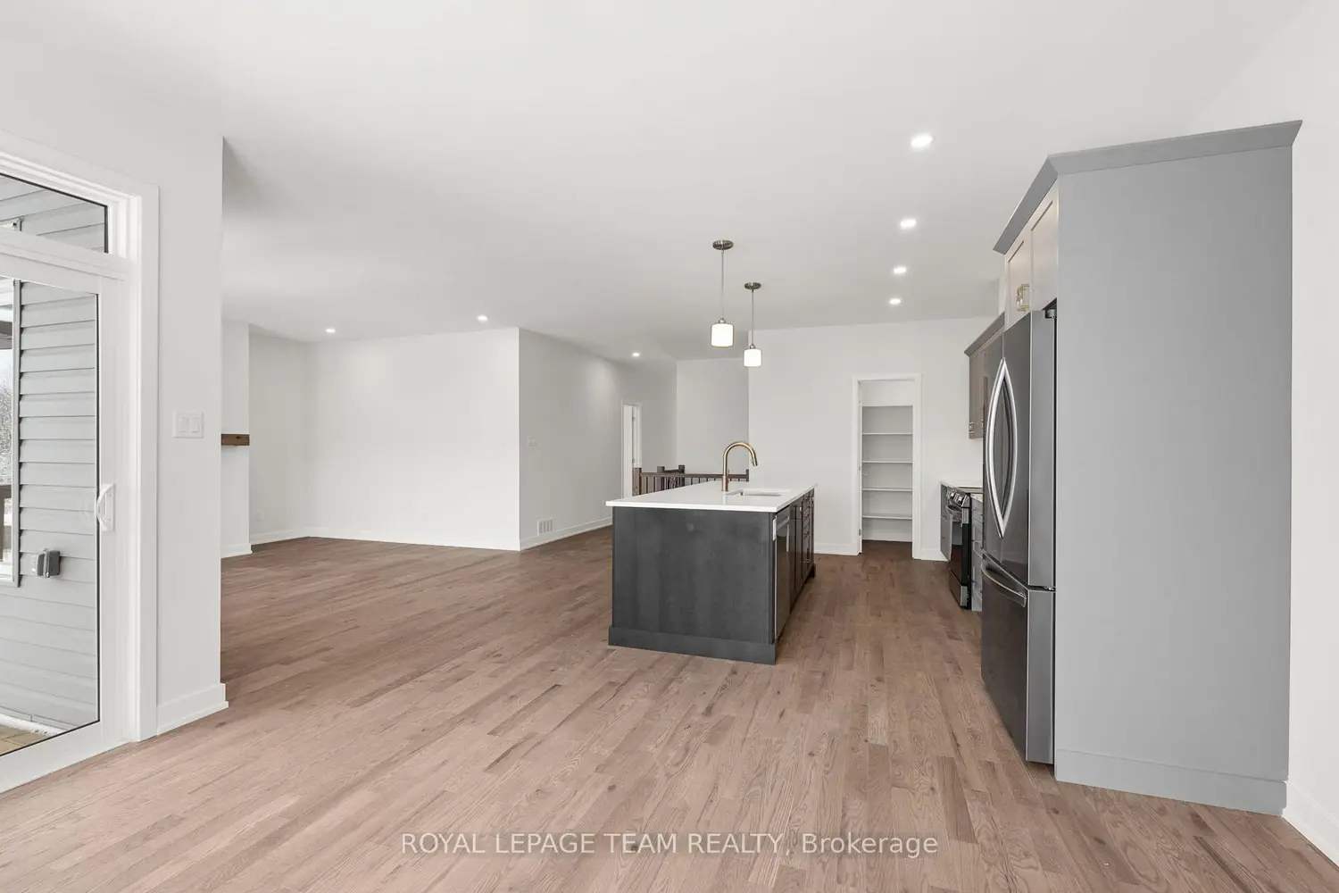 Additional image 9 of 1086 Moore Street