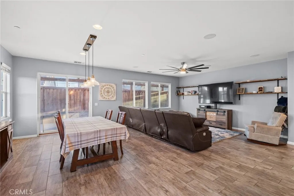 Additional image 65 of 9705 Dutchman Peak Ln, Bakersfield, CA 93311