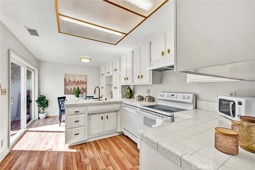 Additional image 9 of 16 Woodpine Drive, Irvine, CA 92604