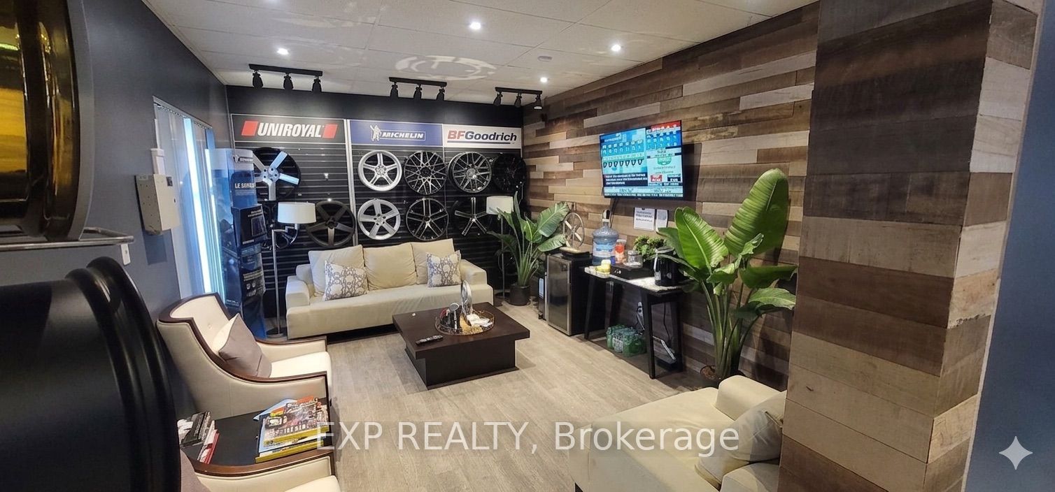 Additional image 3 of 27-45 Brisbane Road, Toronto, ON, M3J 2K1