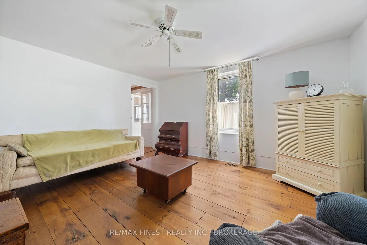 8 Catherine Street photo 3
