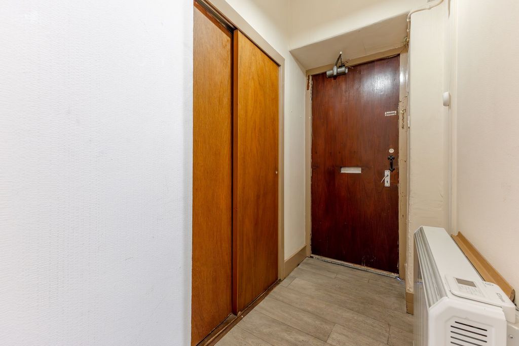 2 bed flat for saleCanal Street, Perth PH2 photo 2