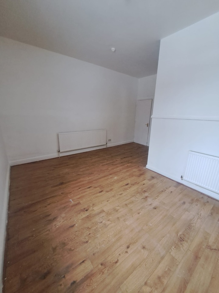 Additional image 4 of 1 Bed Flat, Brunswick Street, LS27, N1 7GU