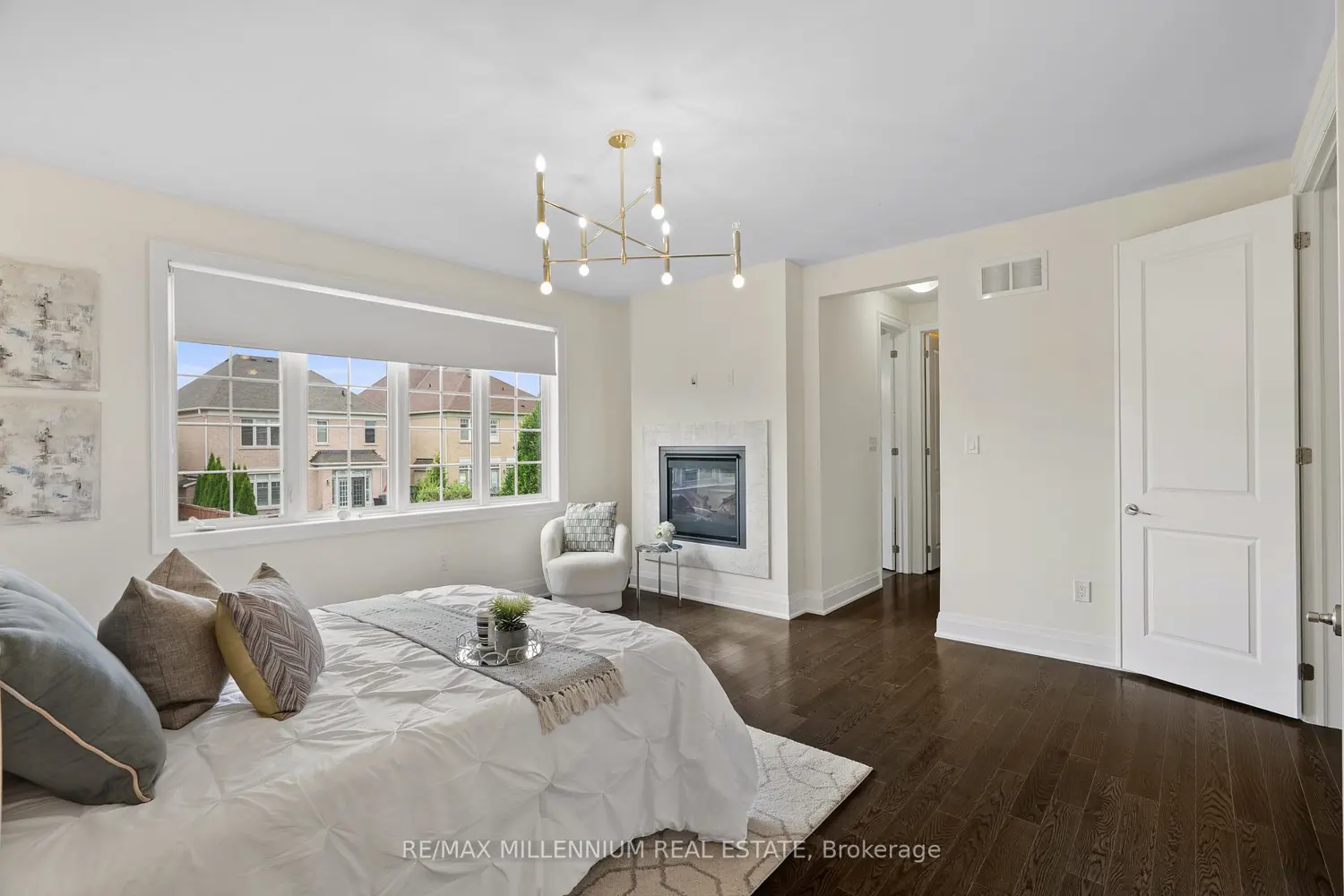 Additional image 11 of 51 Legendary Circle