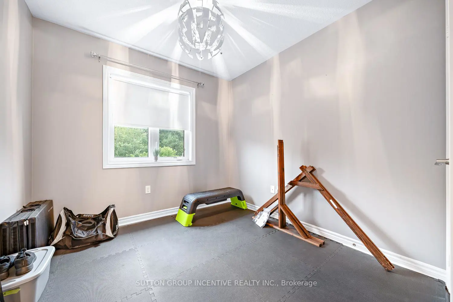 Additional image 14 of 105 Collier Crescent