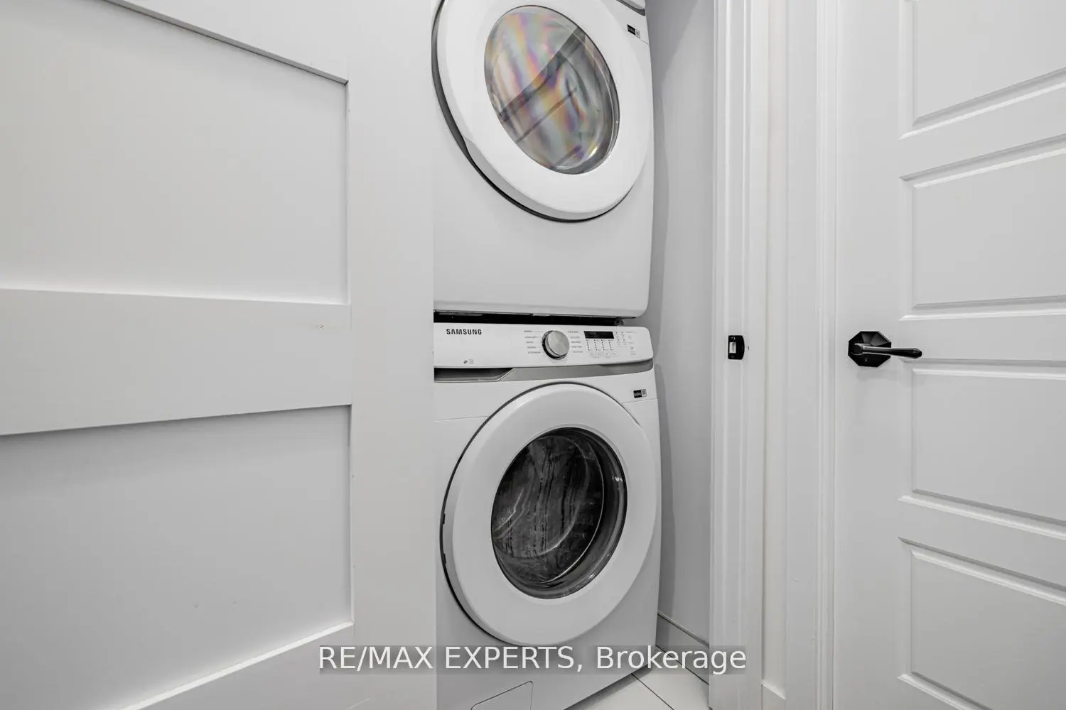 Additional image 14 of 415 Sea Ray Avenue 105