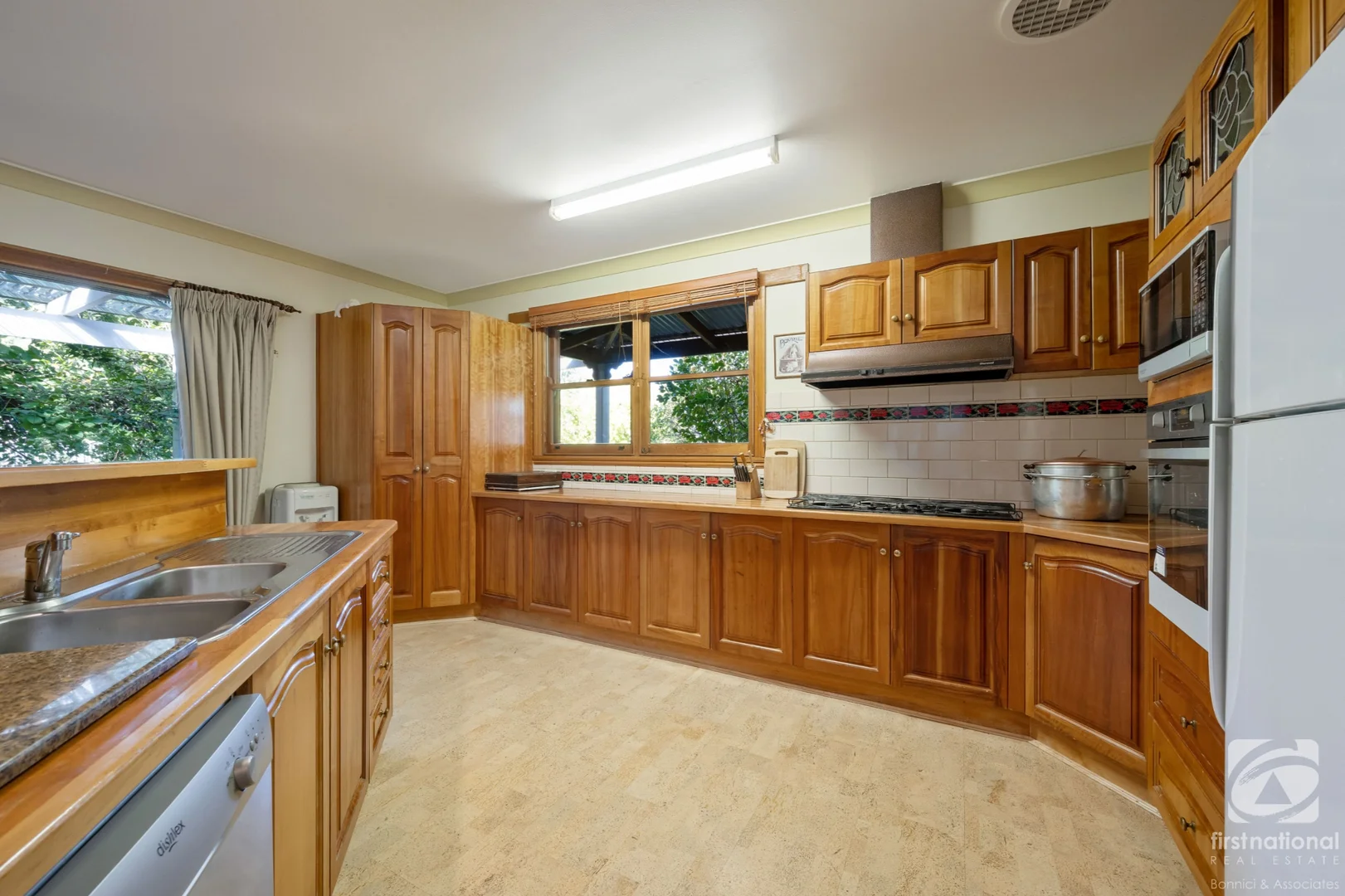 Additional image 16 of 10 Atkinson Court, Beechworth VIC 3747
