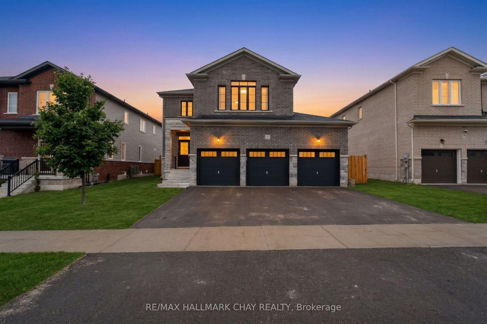 7 Middleton Drive, Wasaga Beach, ON, L9Z 0L1