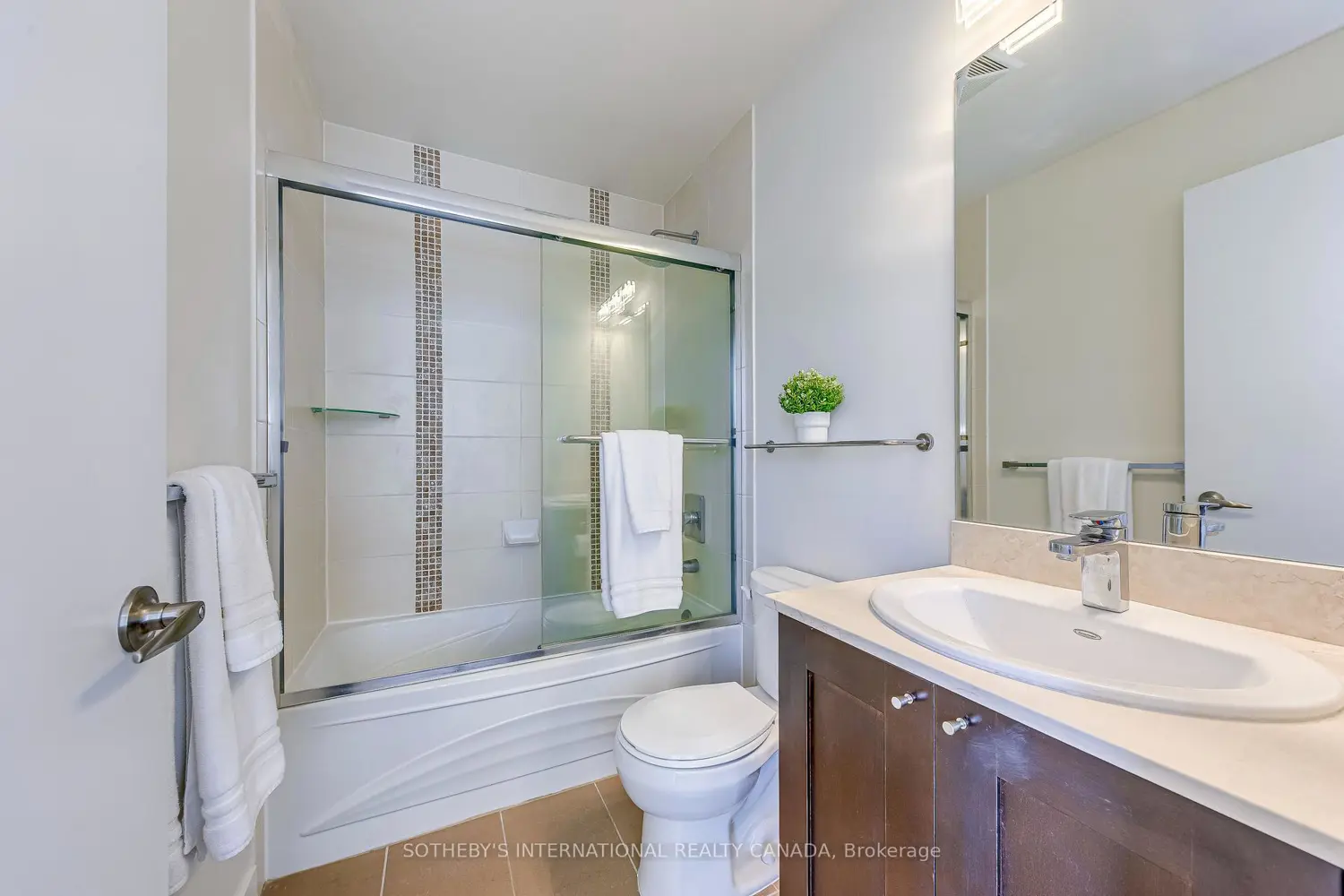 Additional image 10 of 4070 Confederation Parkway 1202