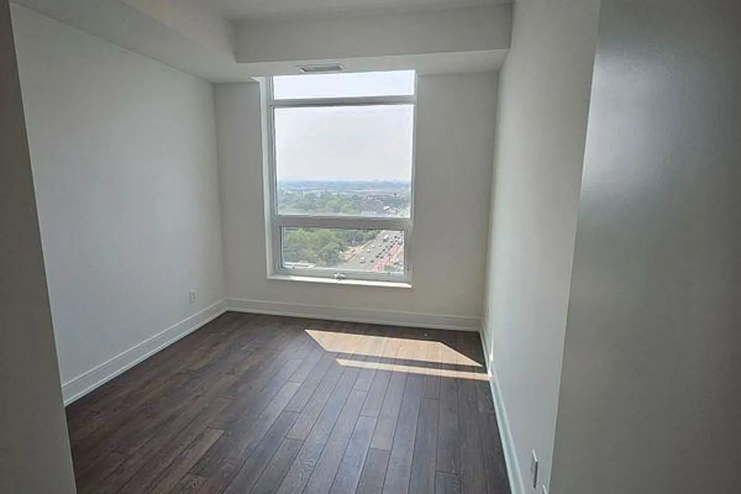 Additional image 8 of 1350 Ellesmere Road 1702