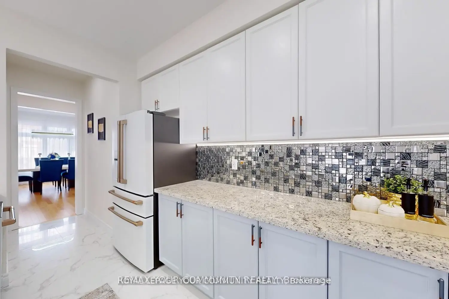 Additional image 8 of 1072 Wickham Road