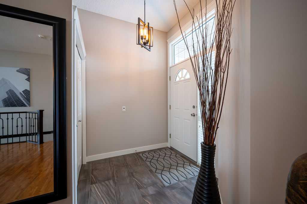 Additional image 5 of 45 Mt Gibraltar Heights SE, Calgary, AB, T2Z 3R2