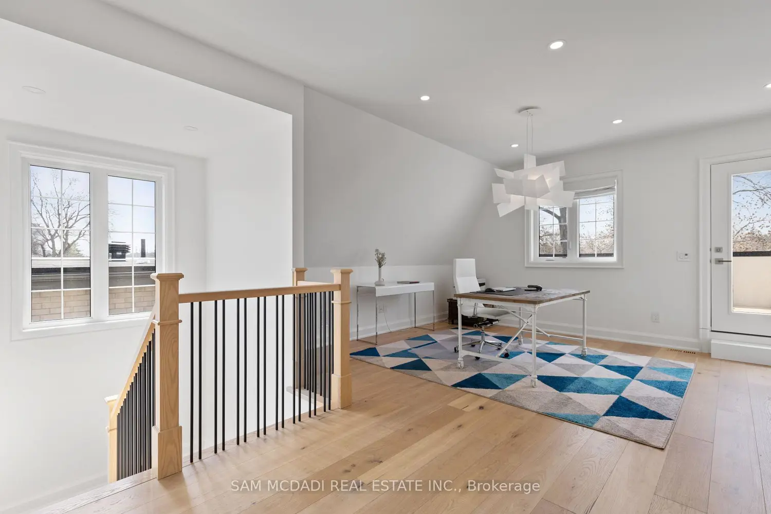 Additional image 14 of 4 Iroquois Avenue