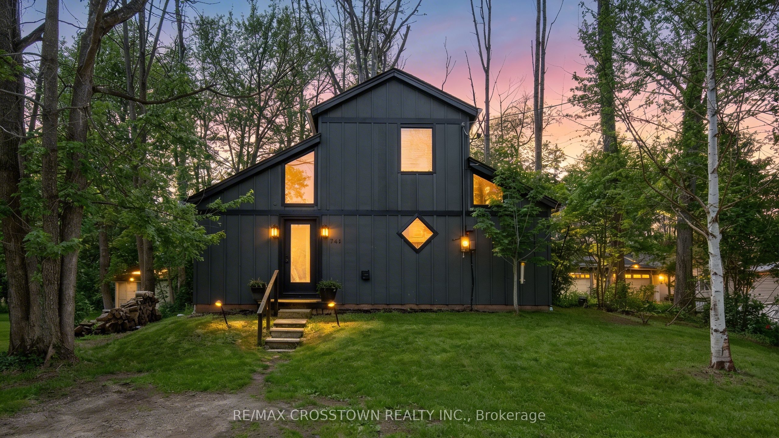 741 Cedarvale Drive, Innisfil, ON, L9S 4L2