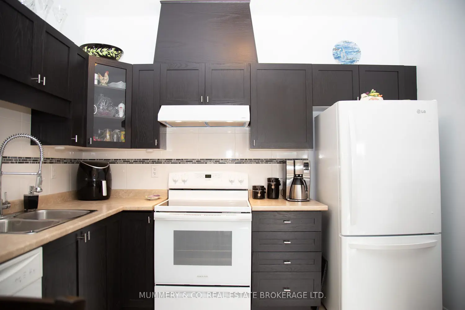 Additional image 6 of 410 Queen Street 25