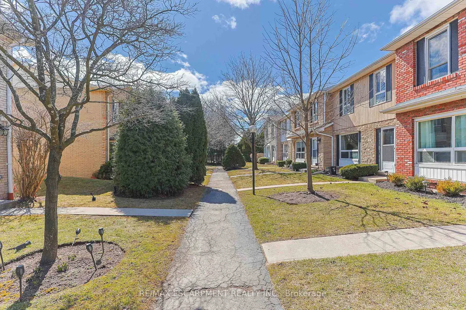 Additional image 3 of 5475 Lakeshore Road 54